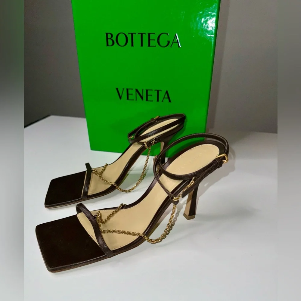 Bottega Veneta - 37 US - Strech Chain Sandals - Brown with Golden Chain - Picture 6 of 17